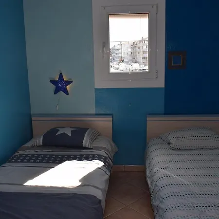 Holiday home 395-casa Canal 4 *
